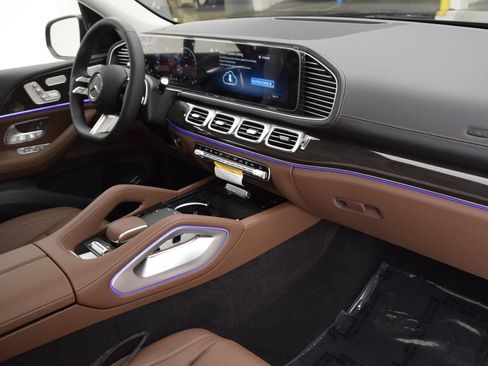 New 2026 Mercedes-Benz GLS 450 4MATIC image 15