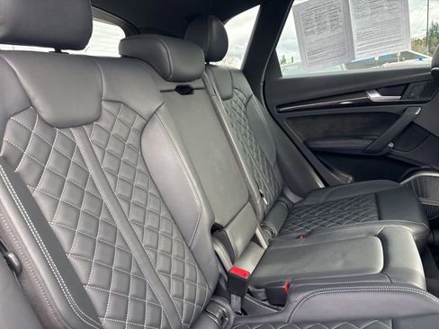 Used 2020 Audi SQ5 Premium Plus w/ Premium Plus Package image 17