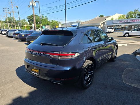 Used 2021 Porsche Macan AWD/4WD image 3