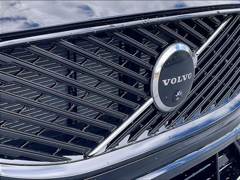 New 2026 Volvo XC60 T8 Plus w/ Climate Package AWD/4WD image 33