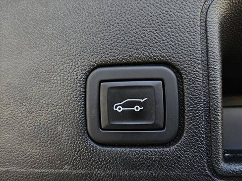 Used 2024 GMC Terrain SLE w/ Driver Convenience Package AWD/4WD image 26