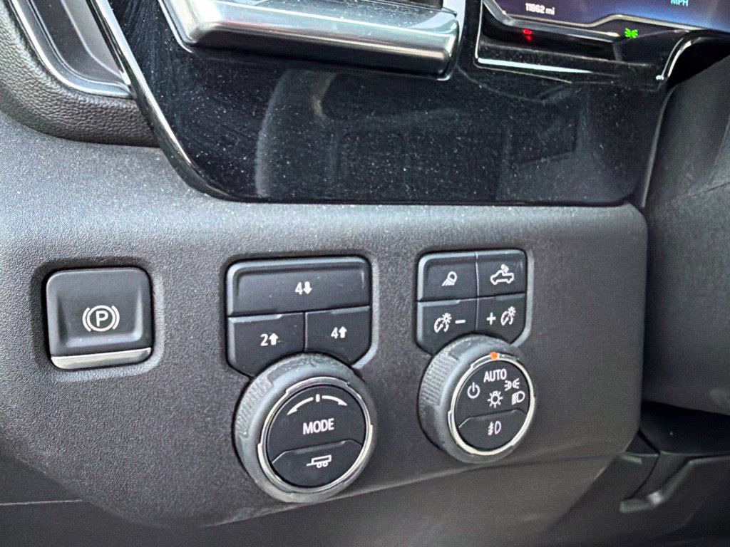 Used 2025 Chevrolet Silverado 2500 LT w/ Trail Boss Package AWD/4WD image 9