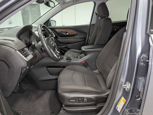 Certified 2019 GMC Terrain SLE w/ Driver Convenience Package AWD/4WD image 4