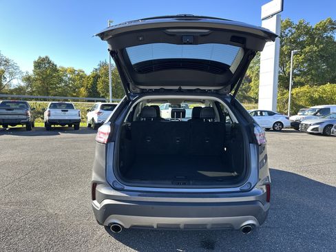 Used 2023 Ford Edge Titanium image 32