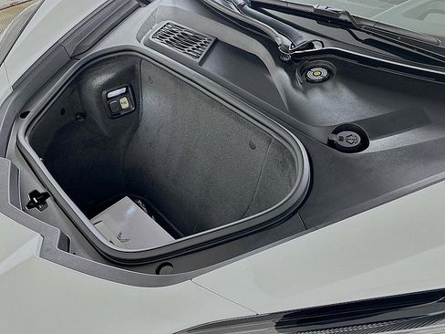 Used 2024 Chevrolet Corvette Stingray Preferred Cpe image 23