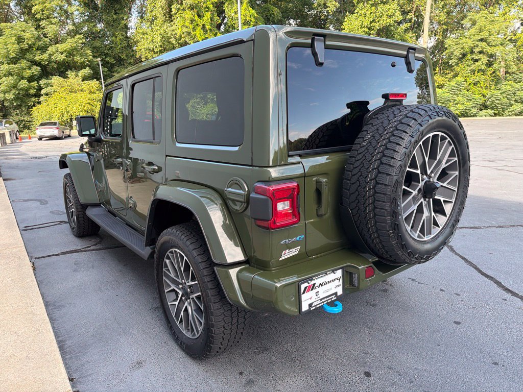 Used 2024 Jeep Wrangler High Altitude AWD/4WD image 11