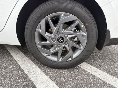 New 2026 Hyundai Elantra Blue image 19
