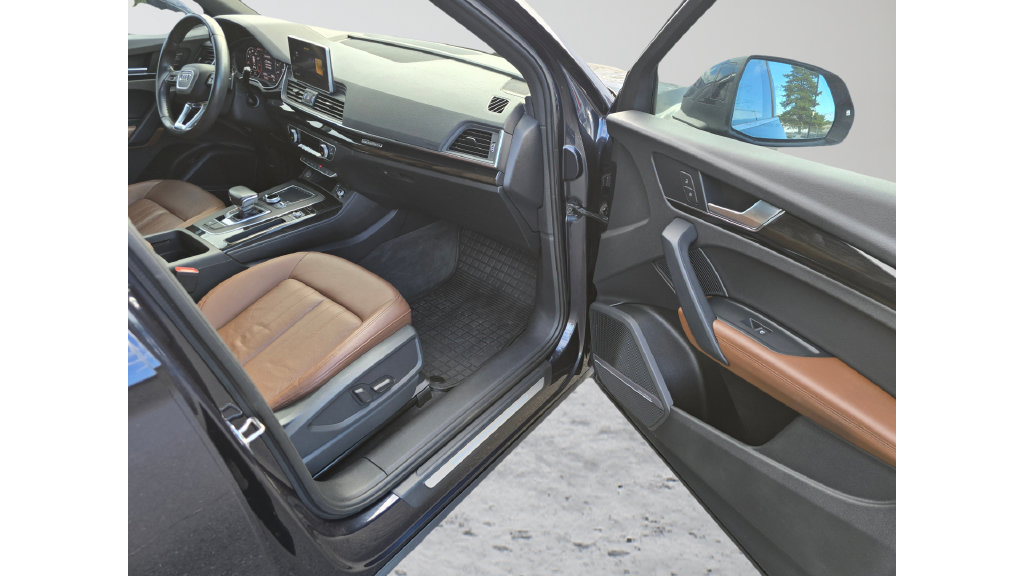 Used 2020 Audi Q5 Prestige AWD/4WD image 11