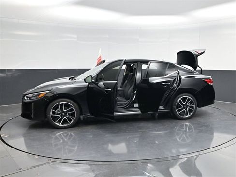 Used 2025 Nissan Sentra SR w/ SR Premium Package image 58