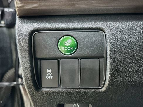 Used 2017 Honda Accord EX-L image 12