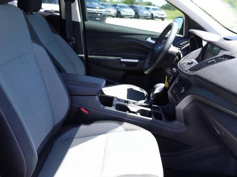 Used 2018 Ford Escape SE w/ SE Sync 3 Package AWD/4WD image 15