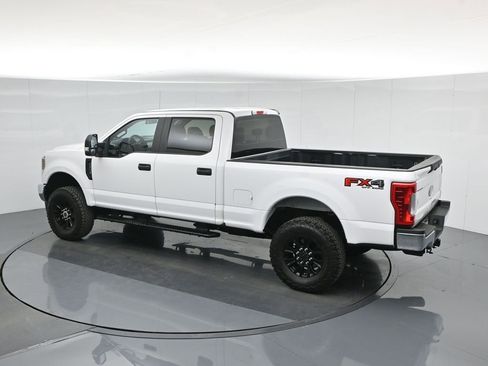 Used 2019 Ford F250 XL image 40