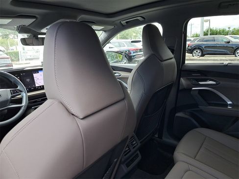 New 2025 Audi Q5 Premium Plus image 26