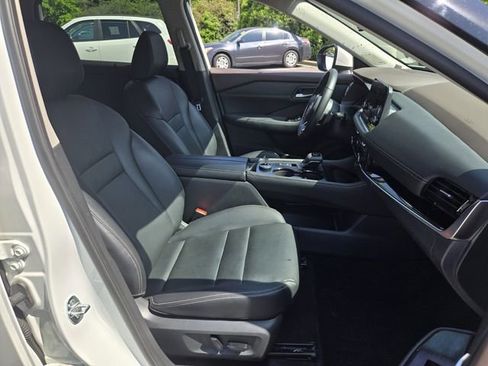Used 2023 Nissan Rogue SL w/ SL Premium Package AWD/4WD image 19
