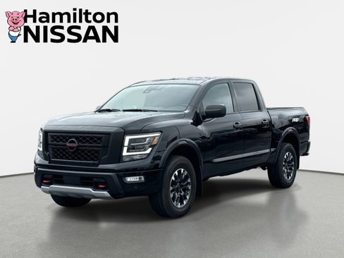 Used 2022 Nissan Titan PRO-4X w/ Pro-4x Utility Package image 5