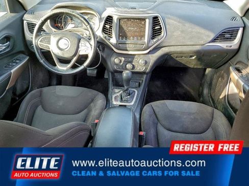 Used 2017 Jeep Cherokee Latitude image 15