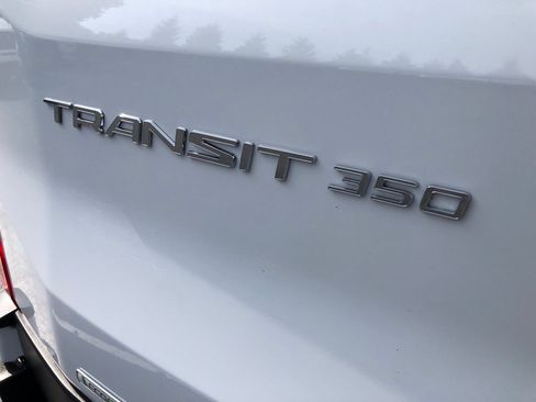 Used 2023 Ford Transit 350 XLT RWD image 17