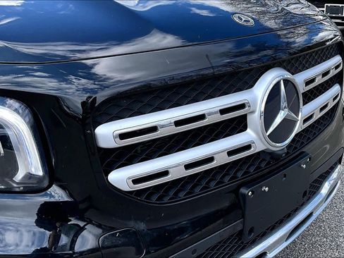 Used 2023 Mercedes-Benz GLB 250 4MATIC image 29