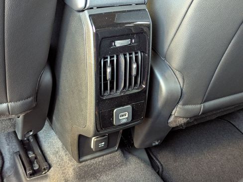 New 2026 Jeep Compass Limited image 16