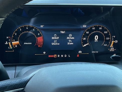 Used 2025 Ford Mustang Coupe image 19