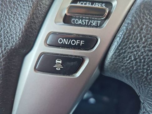 Used 2021 Nissan Titan SV w/ SV Convenience Package image 41