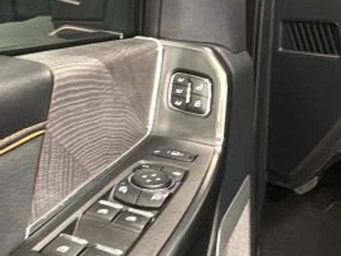 Used 2024 Ford F350 Platinum w/ FX4 Off-Road Package image 20