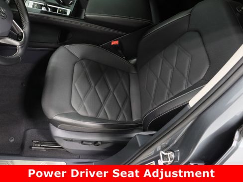 Used 2024 Volkswagen Atlas SE image 15