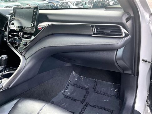 Used 2023 Toyota Camry XSE image 15