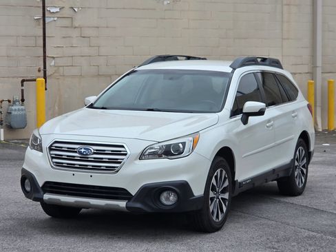 Used 2015 Subaru Outback 2.5i Limited image 1