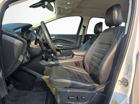 Used 2018 Ford Escape Titanium AWD/4WD image 13