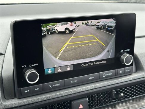 Used 2025 Honda CR-V LX image 17