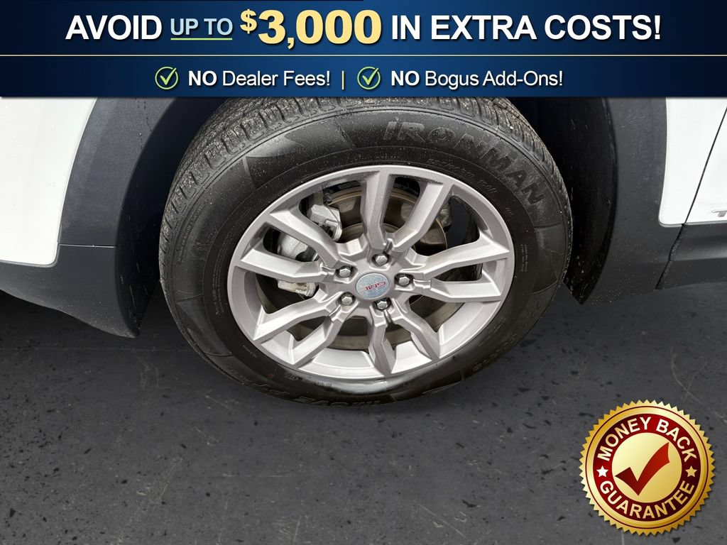 Used 2024 GMC Terrain SLT AWD/4WD image 13