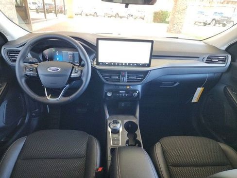 New 2025 Ford Escape SE image 21