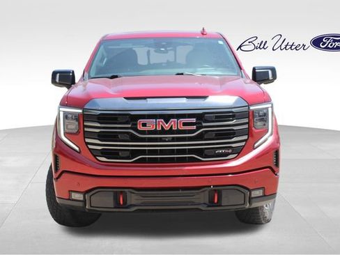 Used 2023 GMC Sierra 1500 AT4 w/ AT4 Premium Package AWD/4WD image 2