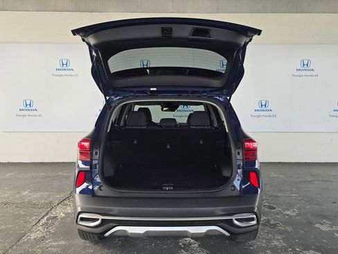 Used 2023 Kia Seltos S FWD image 31