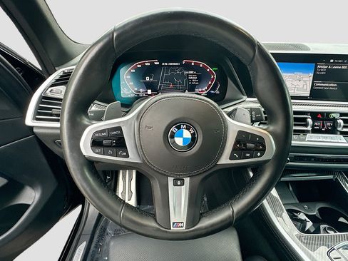 Used 2022 BMW X5 M50i w/ Premium Package image 11