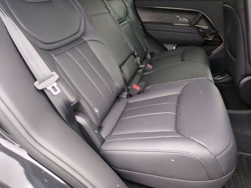 New 2026 Land Rover Range Rover Sport Dynamic SE image 17
