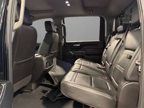 Used 2023 GMC Sierra 3500 Denali w/ Denali Black Diamond Edition AWD/4WD image 40