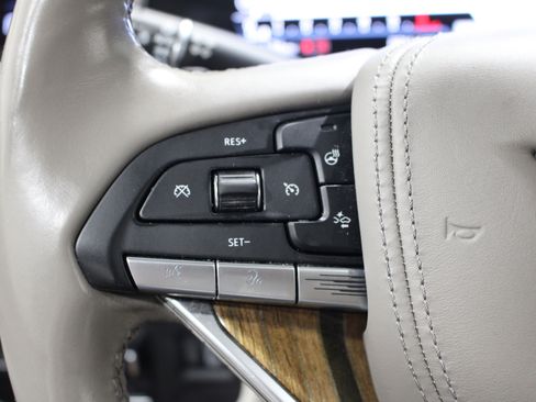 Used 2023 Cadillac Escalade Sport Platinum AWD/4WD image 12
