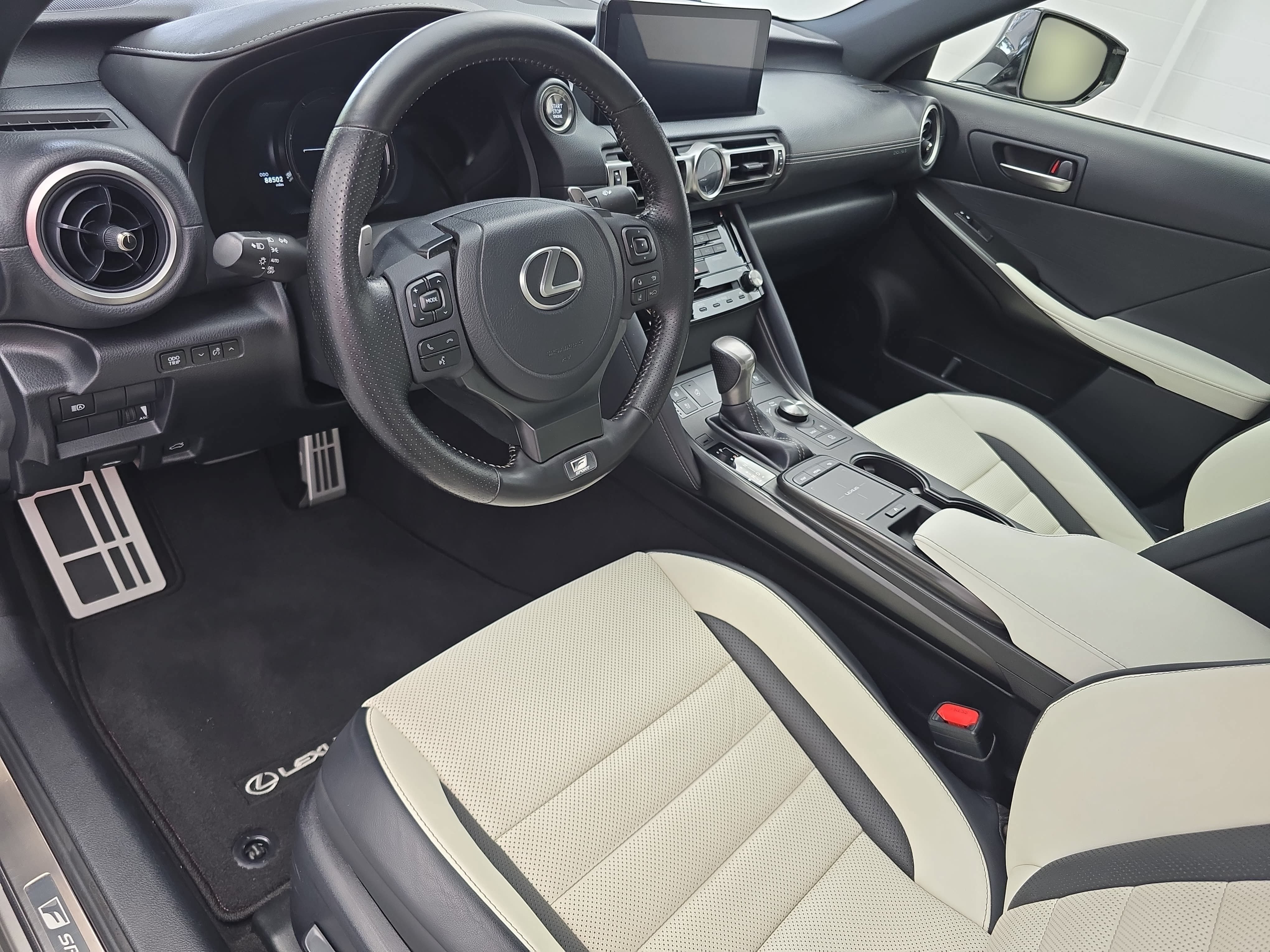 Used 2021 Lexus IS 350 F Sport w/ Navigation Package RWD image 15