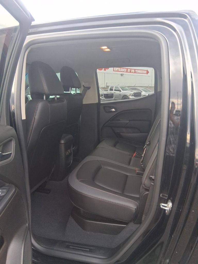 Used 2022 GMC Canyon AT4 w/ Trailering Package AWD/4WD image 9