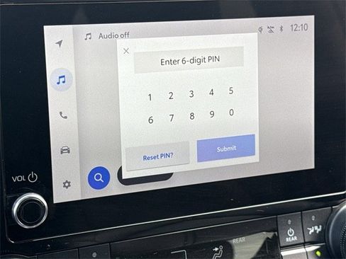 Used 2024 Toyota Highlander XLE image 19