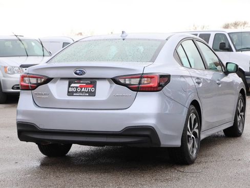 Used 2025 Subaru Legacy Premium image 9