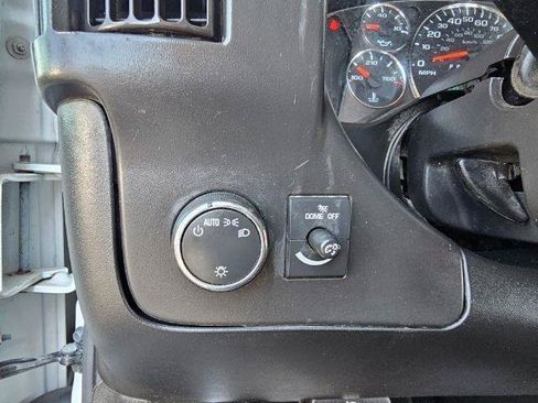 Used 2019 Chevrolet Express 3500 LT w/ LT Preferred Equipment Group RWD image 14