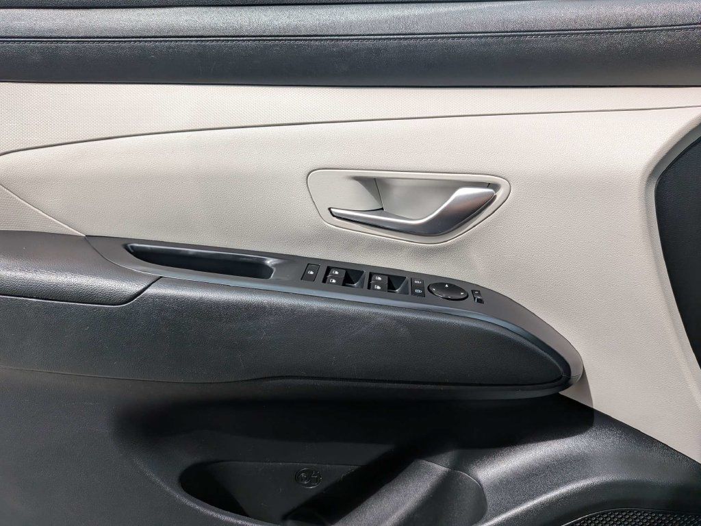 Certified 2025 Hyundai Tucson SEL AWD/4WD image 30
