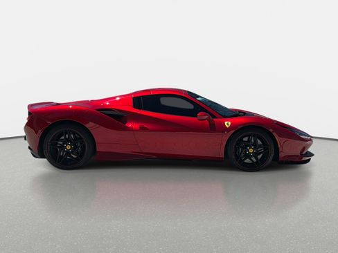 Used 2021 Ferrari F8 Tributo RWD image 2