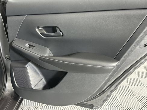 Certified 2025 Nissan Sentra S FWD image 32