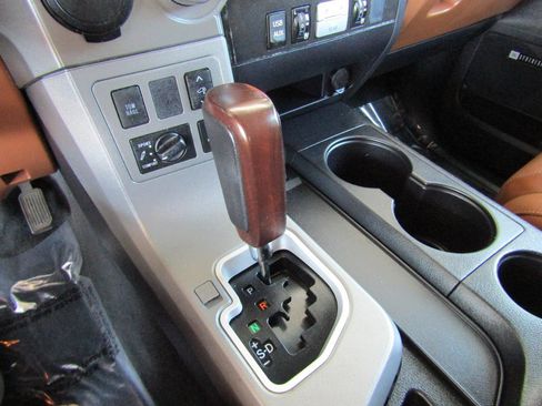 Used 2017 Toyota Sequoia Platinum RWD image 24