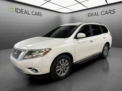 Used 2016 Nissan Pathfinder SV