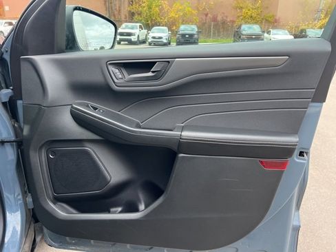 Used 2023 Ford Escape Active image 10